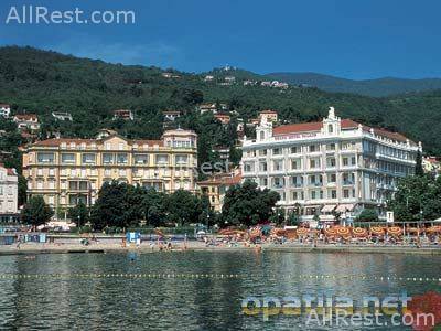 Palace-Bellevue Hotel 2